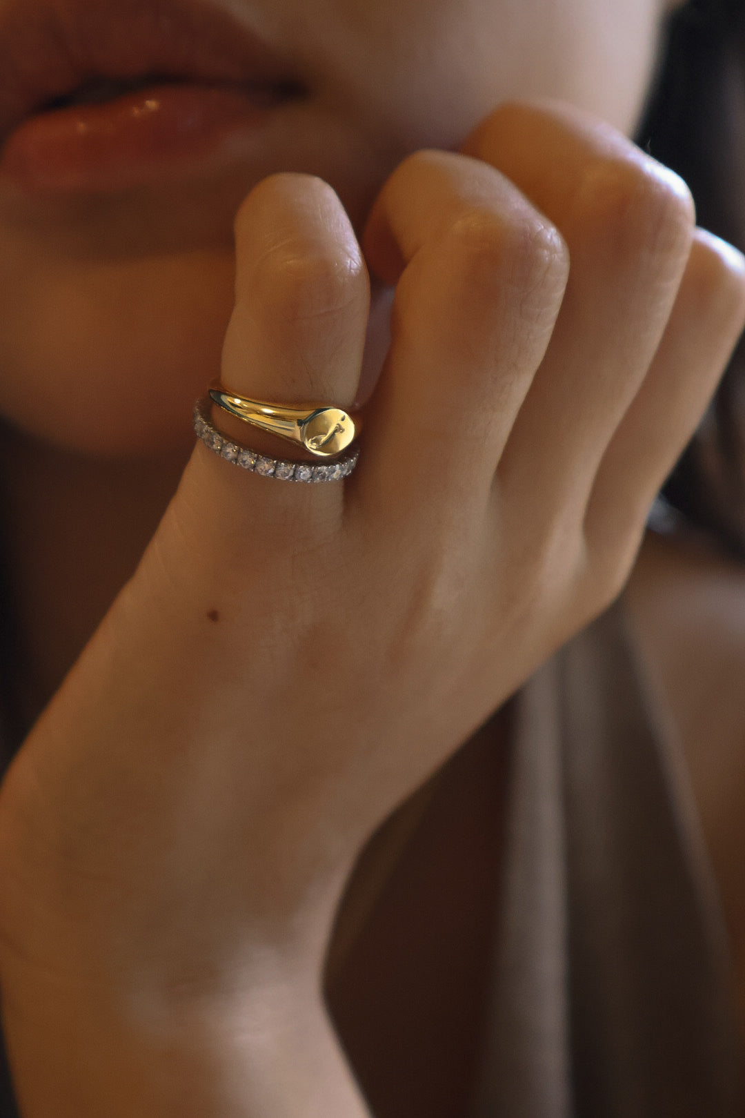 Solid Gold Eden Round Signet Ring