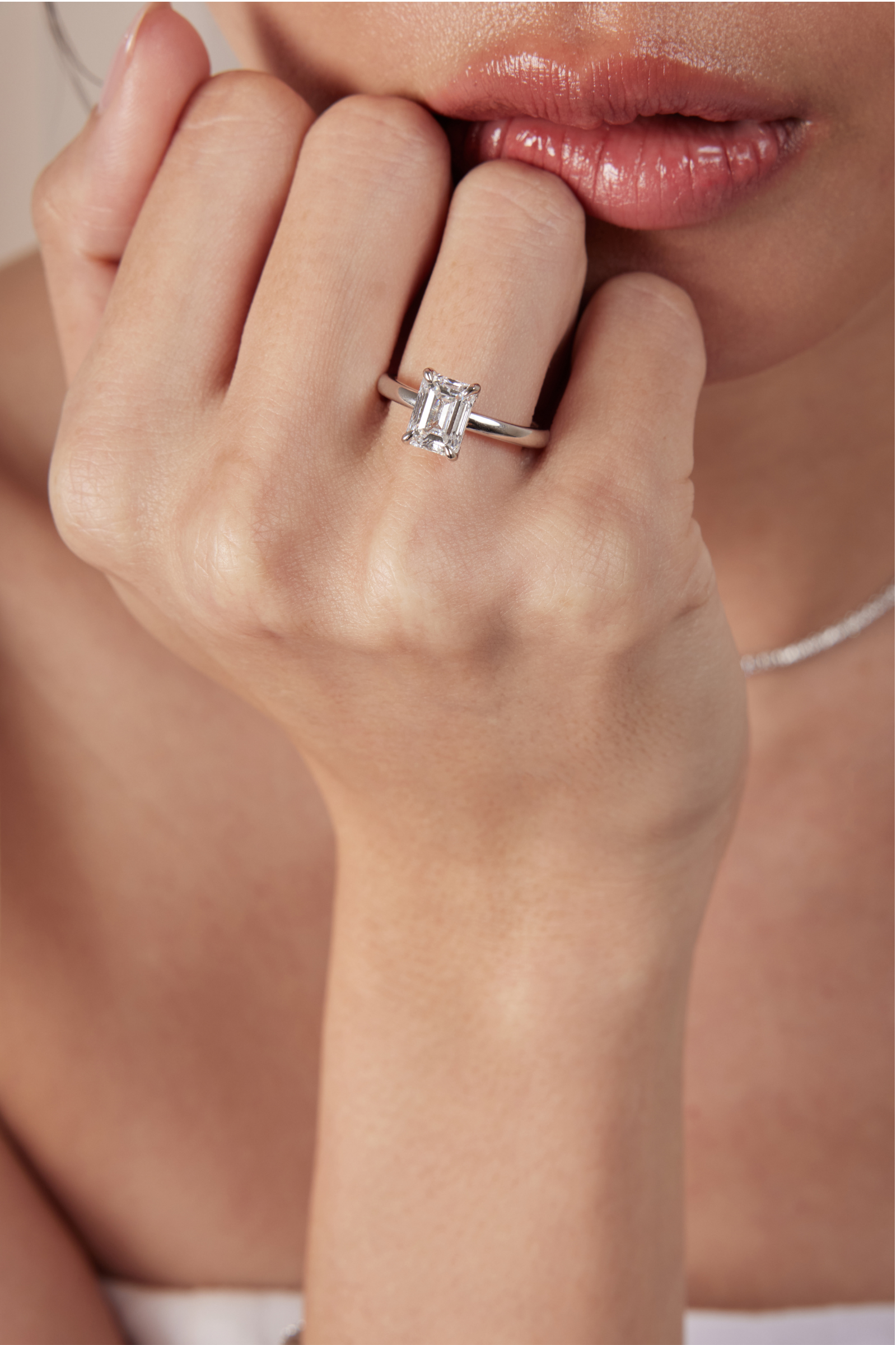 The Elia Hidden Halo Ring