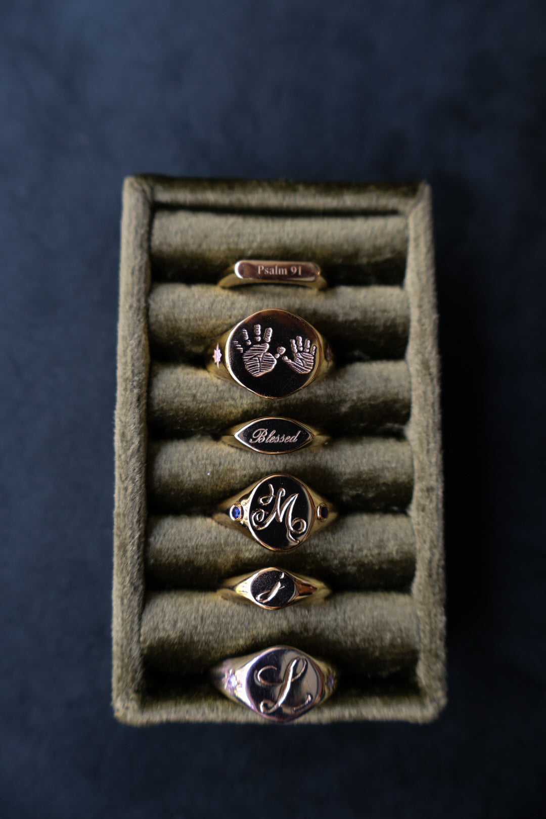 Keepsake Round Signet Ring