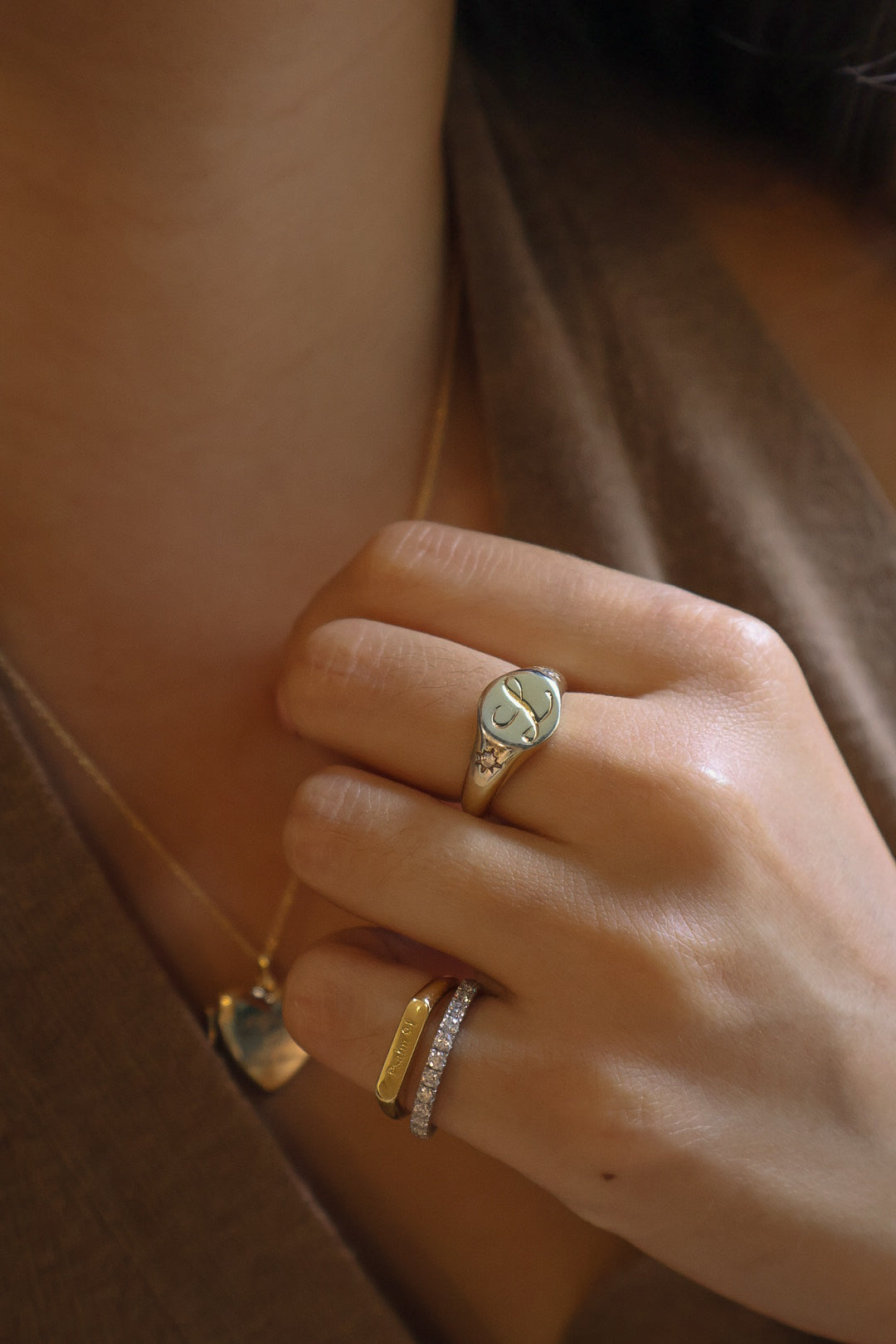 Nova Round Signet Ring