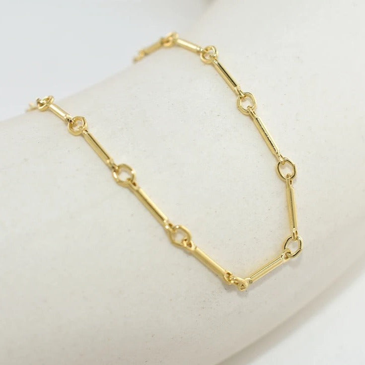 The Dainty Bar Bracelet - Gold filled