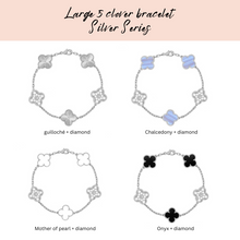 Load image into Gallery viewer, Large 5 clover bracelet [Preorder]
