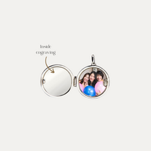 Load image into Gallery viewer, Solid Gold Round Locket - Charm only [1 photo + engraving]
