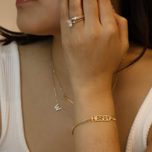 Load image into Gallery viewer, Curb Chain Personalised bracelet
