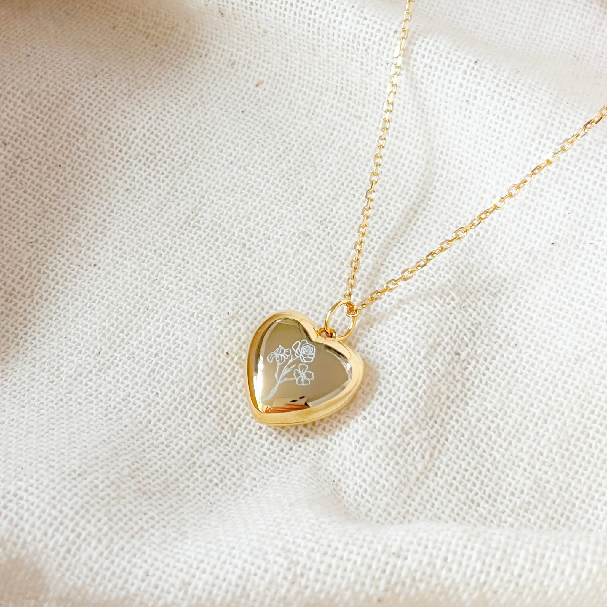 Bouquet locket store
