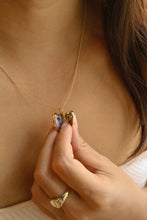 Load image into Gallery viewer, The Amoré -  Mother of Pearl Locket
