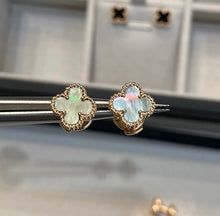 Load image into Gallery viewer, Small Clover Stud Earrings [Preorder]
