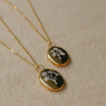Load image into Gallery viewer, Birth Flower Bouquet Locket [2 photos + engraving]
