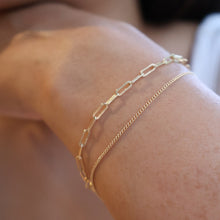Load image into Gallery viewer, Sleek Curb Chain Bracelet - Gold filled
