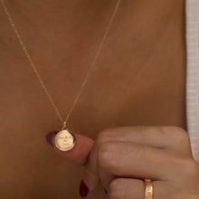 Load image into Gallery viewer, Pet Portrait Round Necklace

