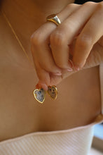 Load image into Gallery viewer, The Amoré -  Mother of Pearl Locket
