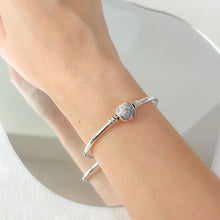 Load image into Gallery viewer, Paved Butterfly Charm Bracelet
