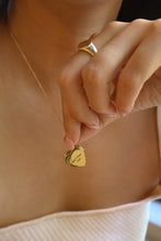 Load image into Gallery viewer, The Amoré -  Mother of Pearl Locket

