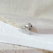 Load image into Gallery viewer, Heart locket Photo Charm
