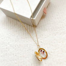 Load image into Gallery viewer, photo locket
