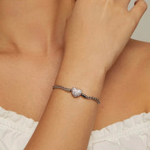 Load image into Gallery viewer, Heart-shaped Clasp Bracelet
