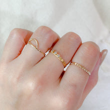 Load image into Gallery viewer, Luna Band Ring ( three stones )

