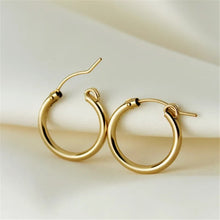 Load image into Gallery viewer, Everyday Classic Hoop Earrings [Gold-filled]
