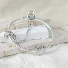 Load image into Gallery viewer, Engravable Heart Photo Charm
