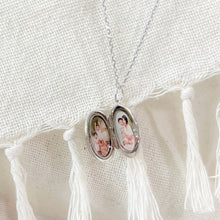 Load image into Gallery viewer, oval photo locket
