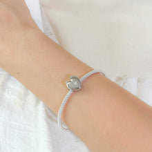 Load image into Gallery viewer, Heart locket Photo Charm
