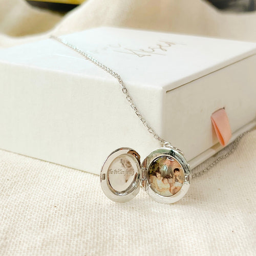 Gold locket deals photo engraved