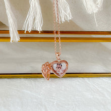 Load image into Gallery viewer, Photo locket Jewellery
