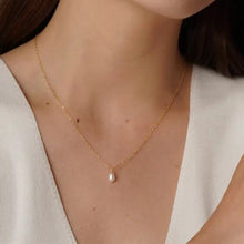 Load image into Gallery viewer, Gold filled Single pearl drop necklace
