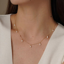 Load image into Gallery viewer, Gold filled Freshwater pearl drop necklace
