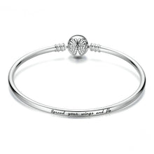 Load image into Gallery viewer, Paved Butterfly Charm Bracelet
