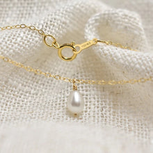 Load image into Gallery viewer, Gold filled Single pearl drop necklace
