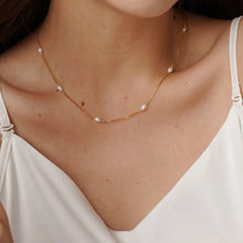 Load image into Gallery viewer, Gold filled Freshwater pearl chain
