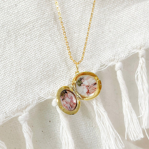 Chain locket photo sale