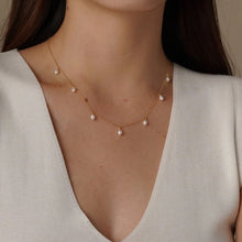 Load image into Gallery viewer, Gold filled Freshwater pearl drop necklace
