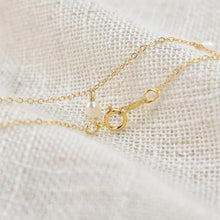 Load image into Gallery viewer, Gold filled Freshwater pearl drop necklace
