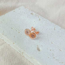 Load image into Gallery viewer, Mini stud earrings (7mm)
