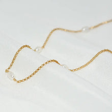 Load image into Gallery viewer, Gold filled Freshwater pearl chain
