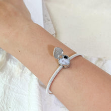Load image into Gallery viewer, Heart locket Photo Charm
