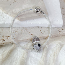Load image into Gallery viewer, Heart locket Photo Charm
