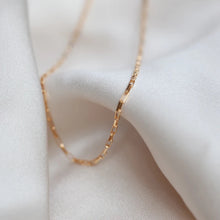 Load image into Gallery viewer, Gold filled Chain necklace
