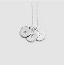 Load image into Gallery viewer, Mini symbol necklace [Engrave]
