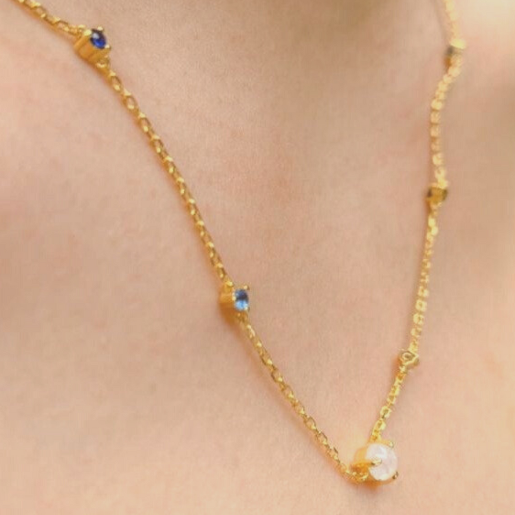 Gemstone moonstone necklace