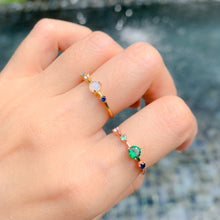 Load image into Gallery viewer, Emerald Circle of Life Ring

