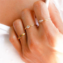Load image into Gallery viewer, Luna Ring ( single stone )

