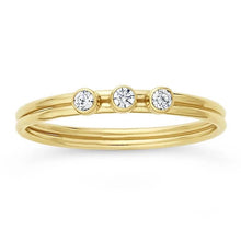 Load image into Gallery viewer, Luna Band Ring ( three stones )

