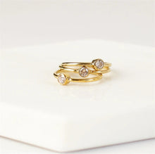 Load image into Gallery viewer, Luna Ring ( single stone )
