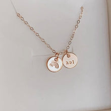 Load image into Gallery viewer, Gold-filled Alexis - 10mm pendants
